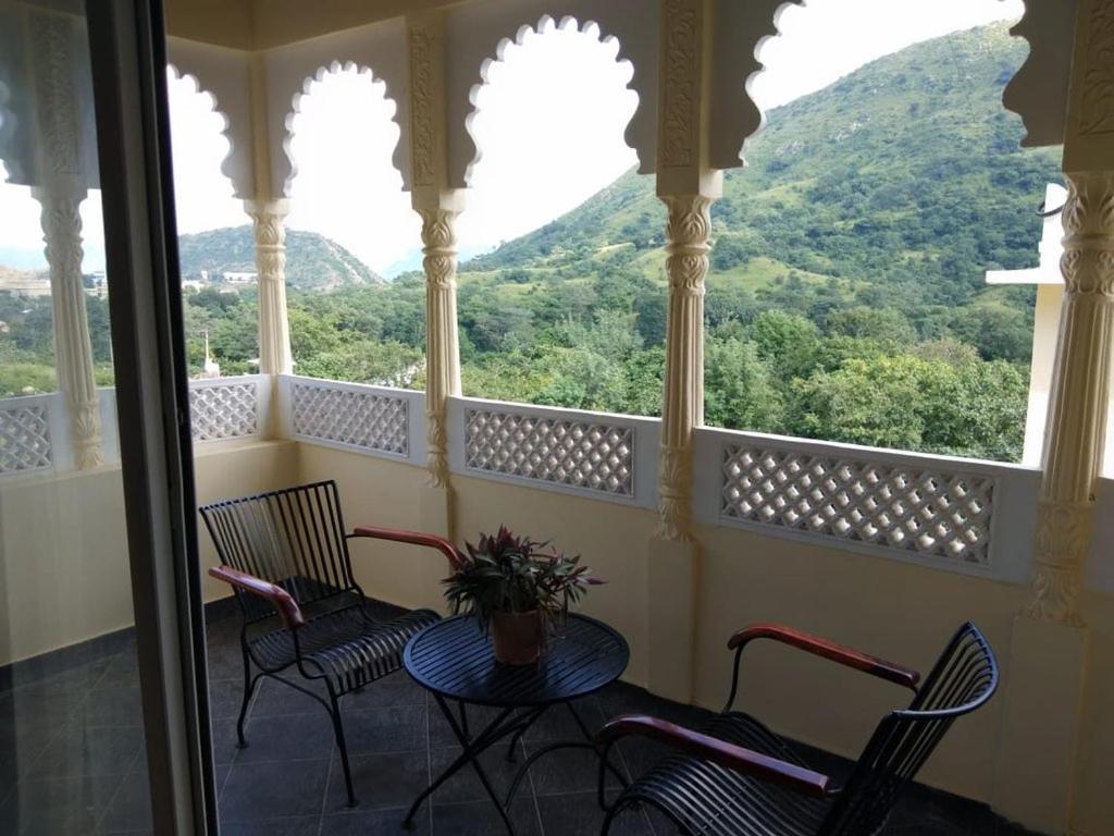 Golden Hands - Palace Raj Kumbha Kumbhalgarh Extérieur photo
